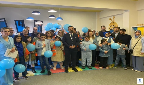 Elazığ’da Kırmızı Işıkta "Otizm" Farkındalığı