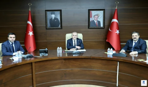 Vali Hatipoğlu başkanlığında orman yangınları toplantısı: Alınacak tedbirler masaya yatırıldı