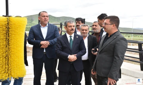 AK Parti Elazığ Milletvekili Erol Keleş, altyapı çalışmaları tamamlanan Cevizdere Besi Organize Tarım Bölgesi’nde incelemelerde bulundu.