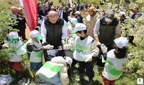 Elazığ’da “Orman Benim” etkinliği: Doğadaki atıklar temizlendi