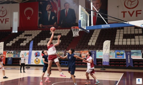 Ev Sahipliğinde de Zirvede Elazığ: 3x3 Sokaklar Bizim Gençlik Kupası’nda Çifte Gurur