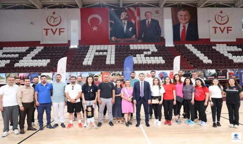 Spor Dolu Yaz Elazığ'da Başladı: 145 Eğitmen, 24 Branşta Ücretsiz Eğitim