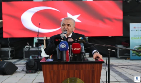 Vali Hatipoğlu "Dünya Bize Emanet" programında vatandaşlarla buluştu