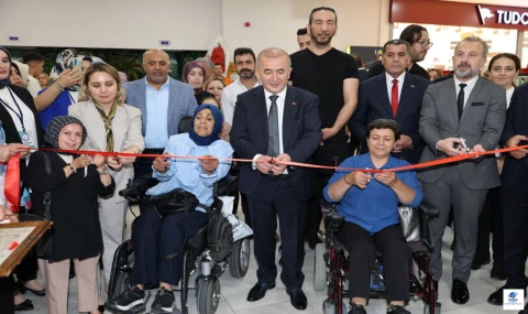 Vali Hatipoğlu, "El Emeği Göz Nuru" Sergisinin Açılışını Gerçekleştirdi