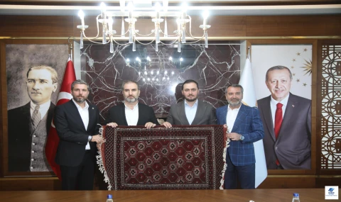 AK Parti Genel başkan Yadımcısı Mustafa Şen'den Teşekkür ve Tebrik Mesajı