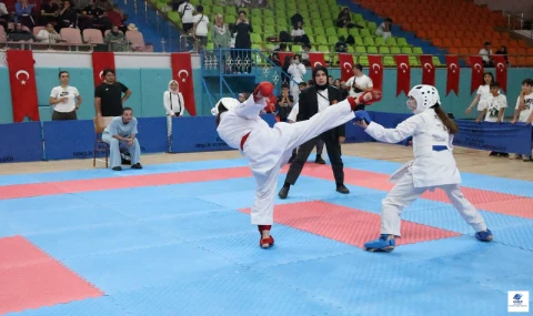 Elazığ'ın Gururu: ANALİG Karate'de Erkek Takımı İkinci Oldu