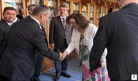 Milletvekili Keleş, Varşova Üniversitesi'nde Türkoloji Çalışmalarına katıldı