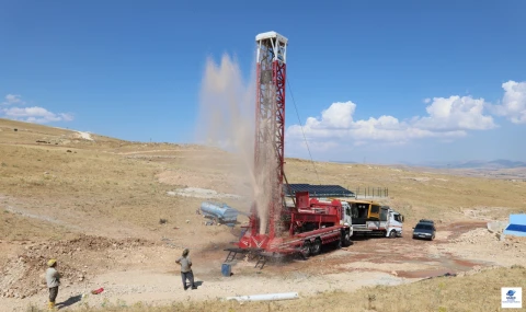 Elazığ İl Özel İdaresi'nden Karınca Köyü'nde İçme Suyu Hamlesi