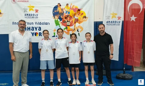Elazığ'ın Gururu: Badmintoncular Analig'de Türkiye Finallerine Yükseldi