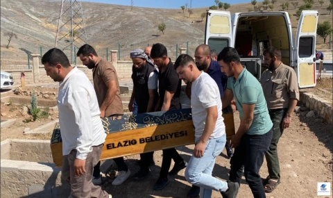 Mesire Alanına Yıldırım düşmesiyle 10 Yaşındaki Kız Çocuğu Hayatını Kaybetti
