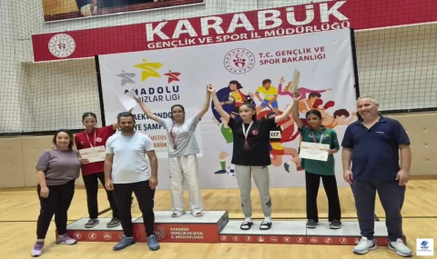 Zehra Ayza Çınar Türkiye Şampiyonu! Elazığ’ın Genç Yeteneği Zirveye Çıktı
