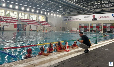 Elazığ GSK U20 Kadın Takımı'ndan Büyük Başarı: Playoff Yolunda