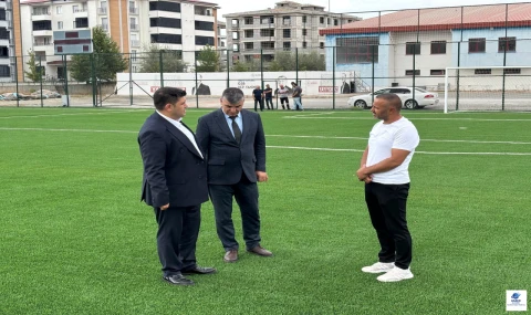 Karakoçan Futbol Sahasında Zemin Yenileme Çalışmaları Tamamlandı
