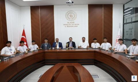 Transfer Yok, Öz Kaynak Var: Elazığ GSK Hokey Takımından Başarı