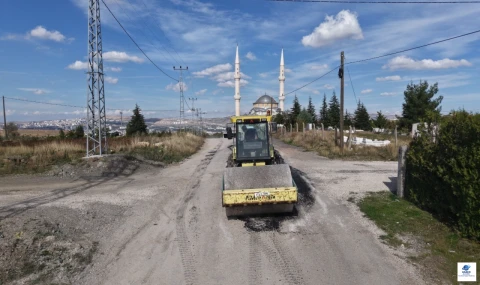 Elazığ İl Özel İdaresinden Tadım Köyü Yolunda Asfalt İyileştirme Çalışması