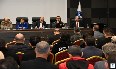 Vali Hatipoğlu Başkanlığında Okul Güvenliği Toplantısı Gerçekleştirildi